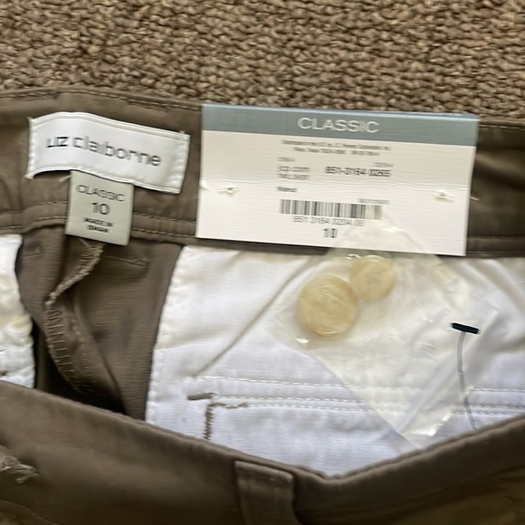Liz Claiborne classic twill short size 10 - Picture 6 of 6